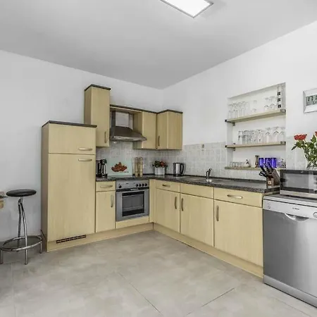 Sleeps 7 Pool Air Con Wifi Villa *
